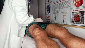 Tive Uma Ereção Na Frente Da Enfermeira