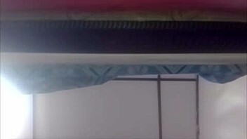 LA ATREVIDA LE GUSTA LA LECHE EN EL SAPO SIN CONDON EN MI CUARTO