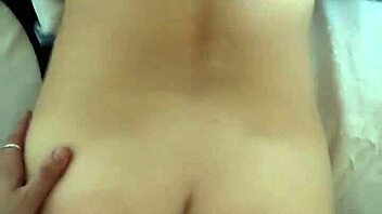 cogiendo la vagina apretada de mi amiga