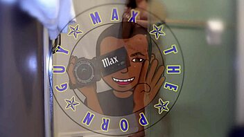 Petite bunny feels wet pleasure with vibrator