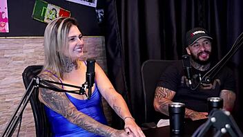 Married for years, would you give up your ass for R$500? They brought a girl home for a wild threesome! 😲