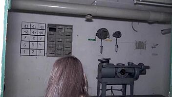 2 Milfs In Alter Deutscher Kaserne Ao Gefickt Priscilla Und Julia