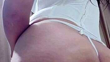 25 year old stepmom horny for big fuck