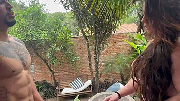 fucking my boyfriend in parents backyard passionately