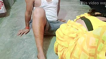 Desi bhabhi gives pussy licking to devar bangali.