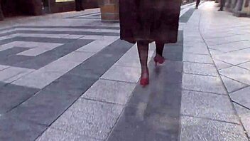 Simone Peach Flashing Monster Cock In Budapest!