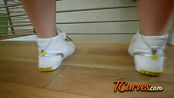 Jayden and her big booty will make you cum with blowjob and rimjob