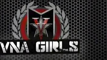 babes jenna foxx masturbates with feet in heels