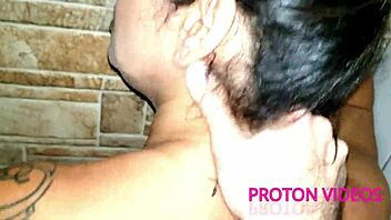 Steamy Backstage Shower Tease with Fitness Milf Manuh Cortez