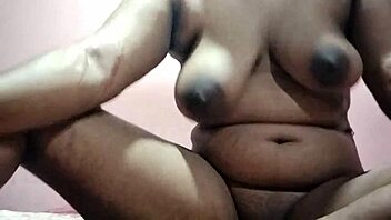 hot desi girl shows pussy and nipples to her boss 😏