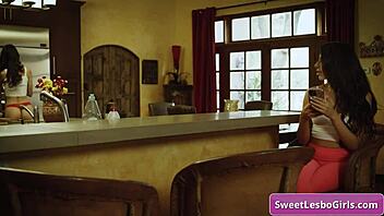 Lovely Lesbian Babes Kiss and Lick Nipples