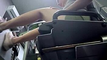 Extreme Gym Squirting 😍