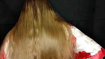 I Cum On My Stepmom's Long Hair And She Doesn't Mind