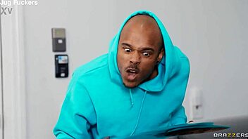 Gypsy Rose gets stuck in first gear but shifts to fifth for intense fucking