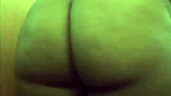 Garota Gordinha D Bunda Grande Tira A Roupa E Mostra O Cu