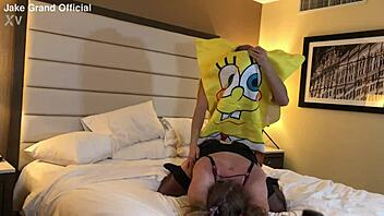 yo, Spongebob banging a hot trans lady!