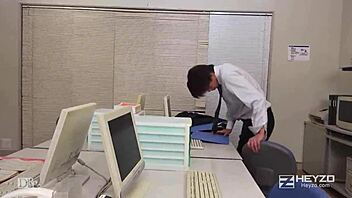 stress relief with a blowjob - sex is the only skill of the new employee - yui watanabe 1