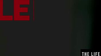 Dripping wet beauty enjoys soapy orgasms in the bathtub