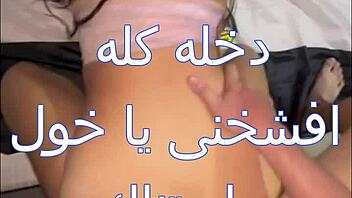 صاحب جوزى العرص طول مانا قاعدة عينه على طيازى و دخل عليا الاوضة قطع شفايفى بوس سيحنى و فشخ كسمى نيك