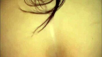 صاحب جوزى العرص طول مانا قاعدة عينه على طيازى و دخل عليا الاوضة قطع شفايفى بوس سيحنى و فشخ كسمى نيك