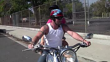 Elizabeth bentley wants to fuck that 18 girl deepthroat