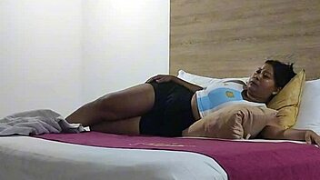 Step-Aunt's Rimjob and Doggy with Young Whore in USA.