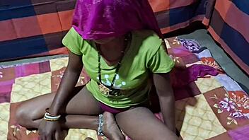 Desi sexy girlfriend ko hill station le jake full ANAL FUCK sex videos x videos ek red