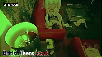 Voyeur νεαρή 18+ καραδοκεί σκληρό γαμήσι δασκάλας με στολή