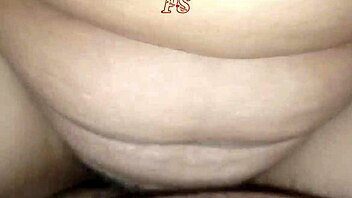 Desi bhabhi gives handjob and doggy style sex