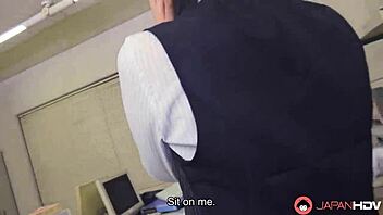 渡边唯和同事办公室硬战无码😈