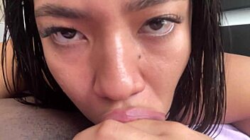 thats how you eat a good cock in this amateur couple scene