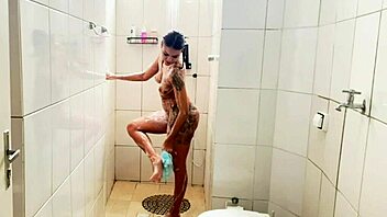 Tour Pelo Novo Apartamento Com Punheta Guiada No Chuveiro - Parte 4