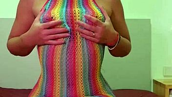 i open my ass with a huge zucchini until i cum