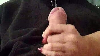 I give oral to wellington prado in halloween mask