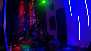 Me Exibir Pro Amigo Do Meu Marido Transamos Gostoso Ele Encheu Minha Boca De Porra