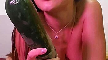i open my ass with a huge zucchini until i cum