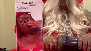 Spreading Pussy For 2025.