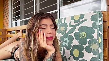 fucking my boss's stepdaughter feels so thrilling while he's away