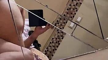 morena culona montando verga in amateurs