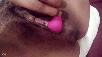 Me Masturbo La Panochita Para Que Comentén Cosas Ricas Mientras Mi Esposo Trabaja!