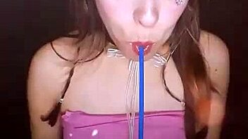 Bonneyuwu Says, 'Sucking Lollipop Feels Amazing'