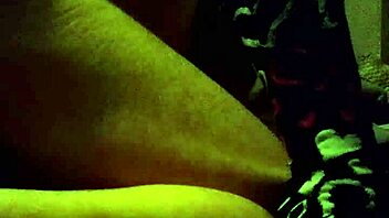 girl tied up squirting 😍