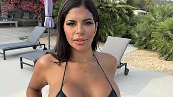 Latina Deepthroats Filoufit's Cock After A Bath!