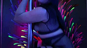 Me Exibir Pro Amigo Do Meu Marido Transamos Gostoso Ele Encheu Minha Boca De Porra