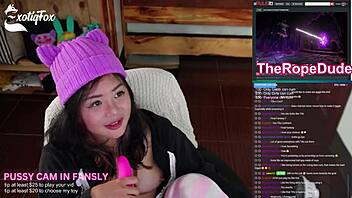 Livestream Gooning with My Followers - Exotiqfox Live Gooning & Edging