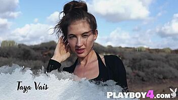 Horny Coed Sucks Cock, Gets Pussy Fucked In Quickie