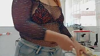 Watch me do a live with shorts stuffed in my ass for fun 😈