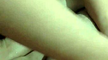 tante sange fucks kontol gede in bokep indonesia.