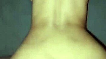 bokep indonesia ibu tiri seksi dan remaja di ranjang