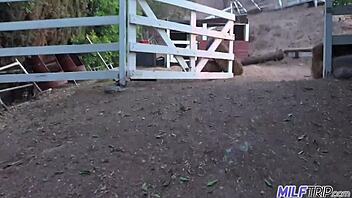 milf rides cock after massage 😘